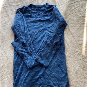 LULULEMON LONG SLEEVE SIZE 4
